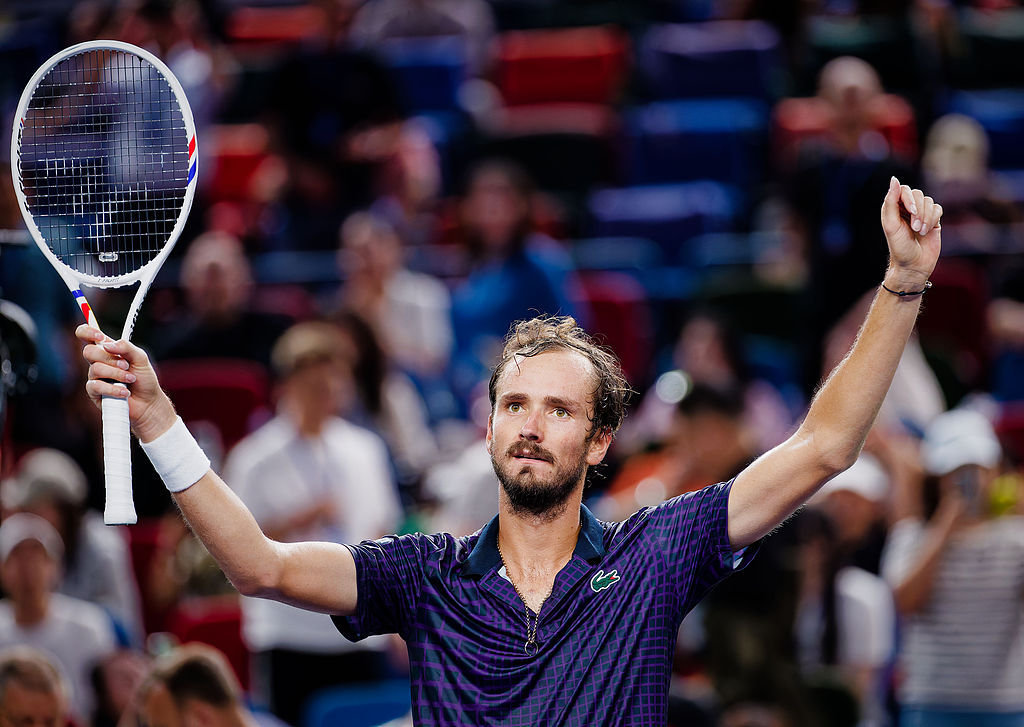 包含法国网球队完胜西班牙网球队,梅德韦杰夫制霸全场的词条 包含法国网球队完胜西班牙网球队,梅德韦杰夫制霸全场的词条