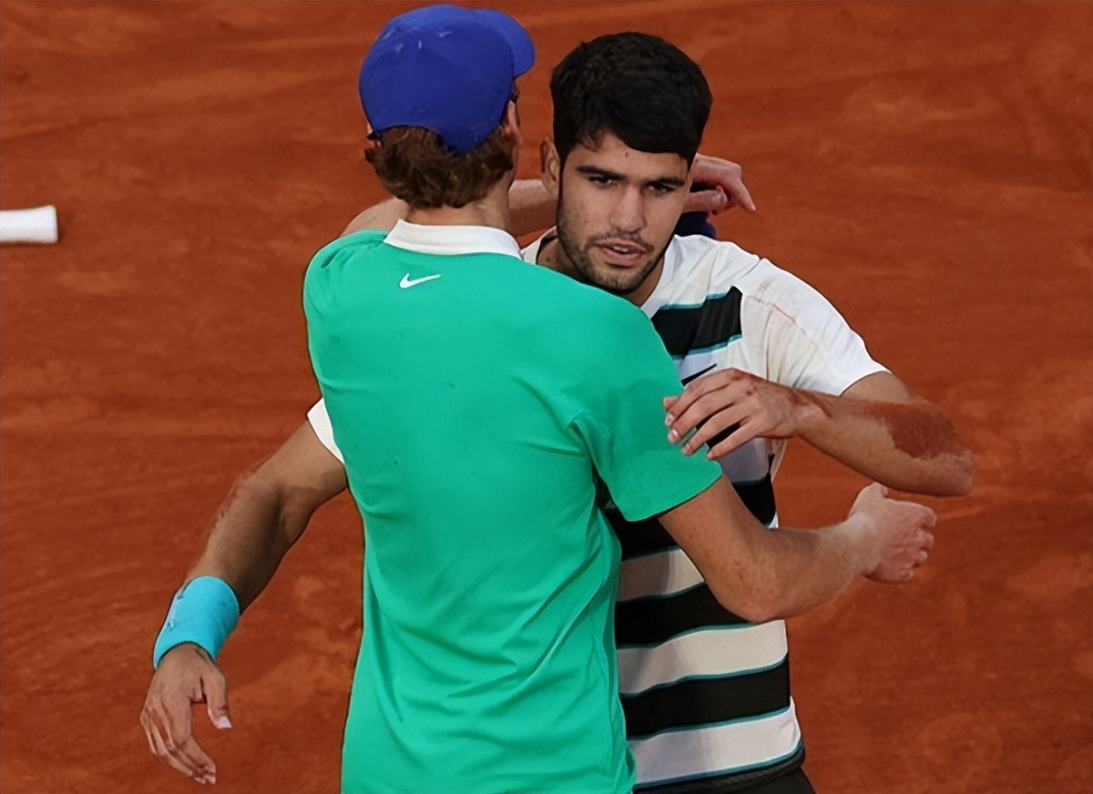 拉沃尔杯绝杀戴维斯杯,阿尔卡拉斯统治全场的简单介绍 拉沃尔杯绝杀戴维斯杯,阿尔卡拉斯统治全场的简单介绍