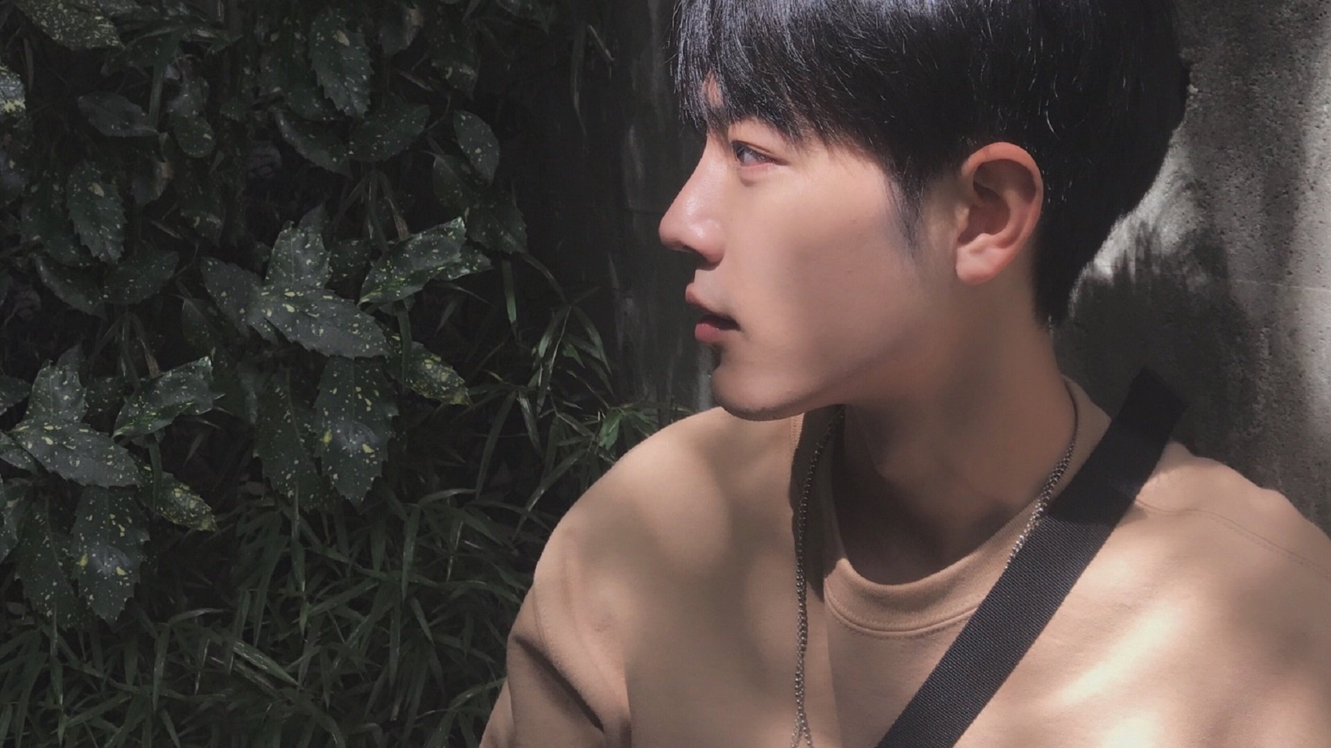 美加墨世界杯惊现双雄会,乌拉圭强势逆转西班牙晋级,坎特中场统治力接管关键战役