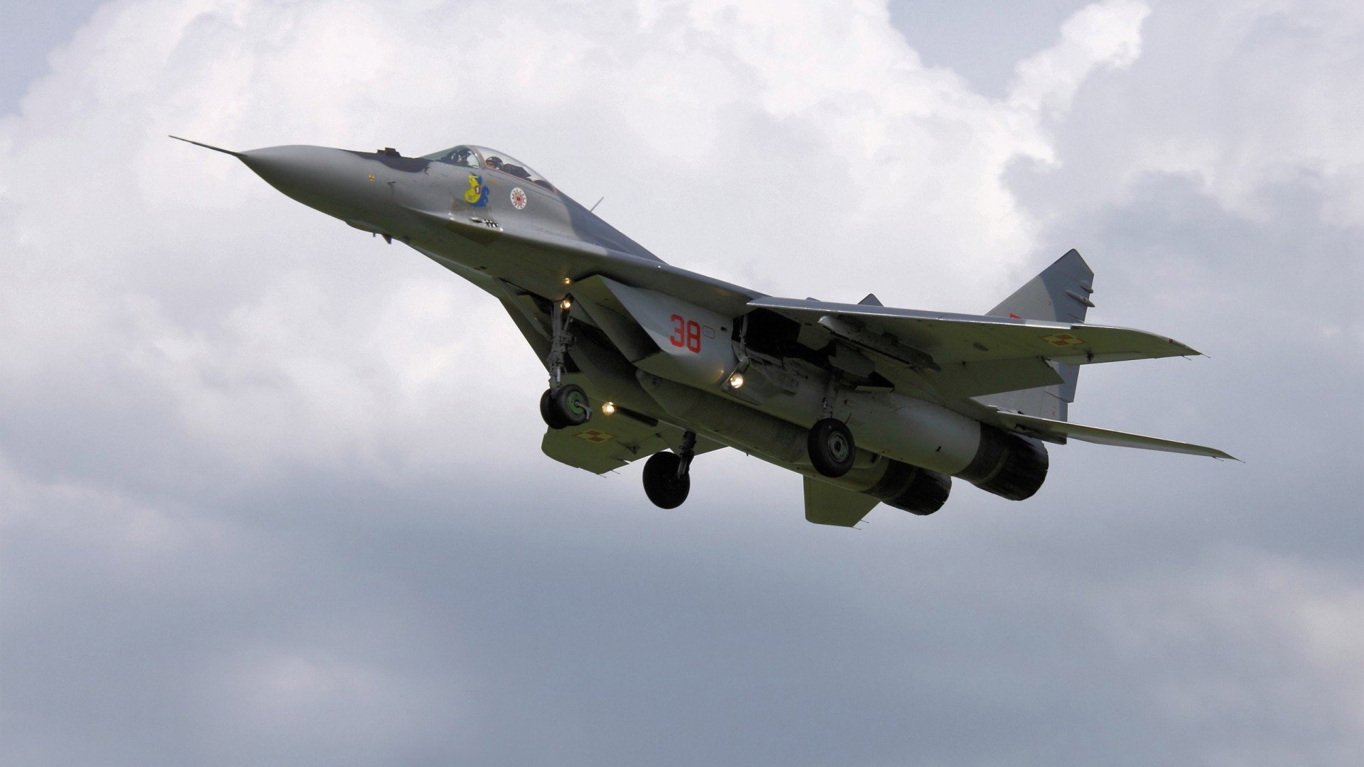 当国米铁链缠上红军火焰,美加墨世界杯前的准决赛预演