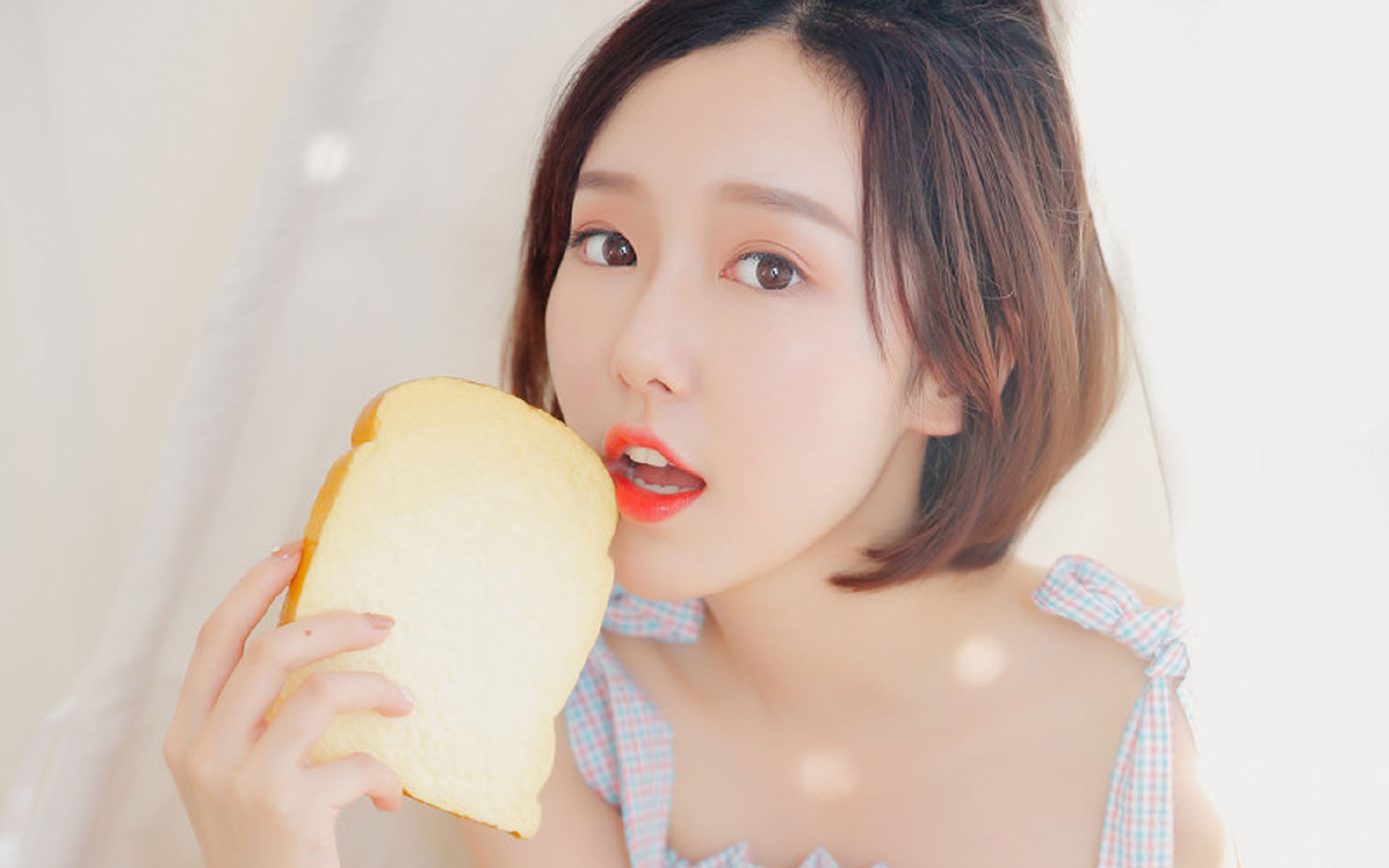 安第斯山火对阵撒哈拉铁壁,欧冠淘汰赛上演洲际足球哲学对决